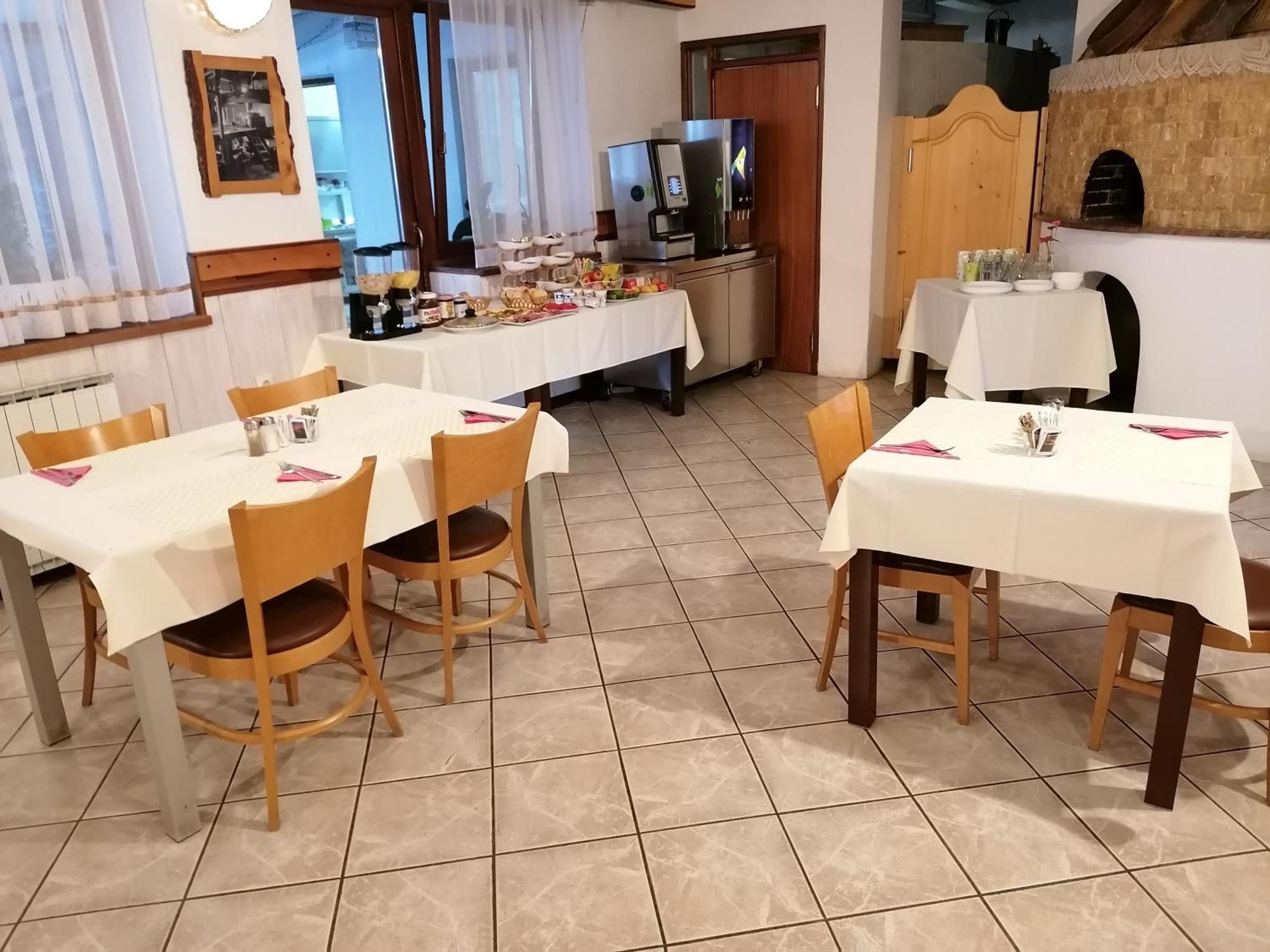 הוילה Villa Slavina Domacija Malnarjevi מראה חיצוני תמונה